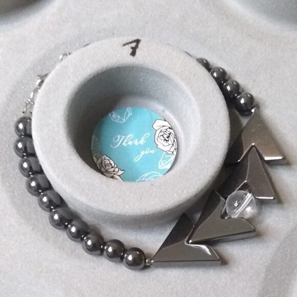 Serenity & Harmony! Feminine Gray Hematite & Quartz Beaded Bracelet for 7" Wrist